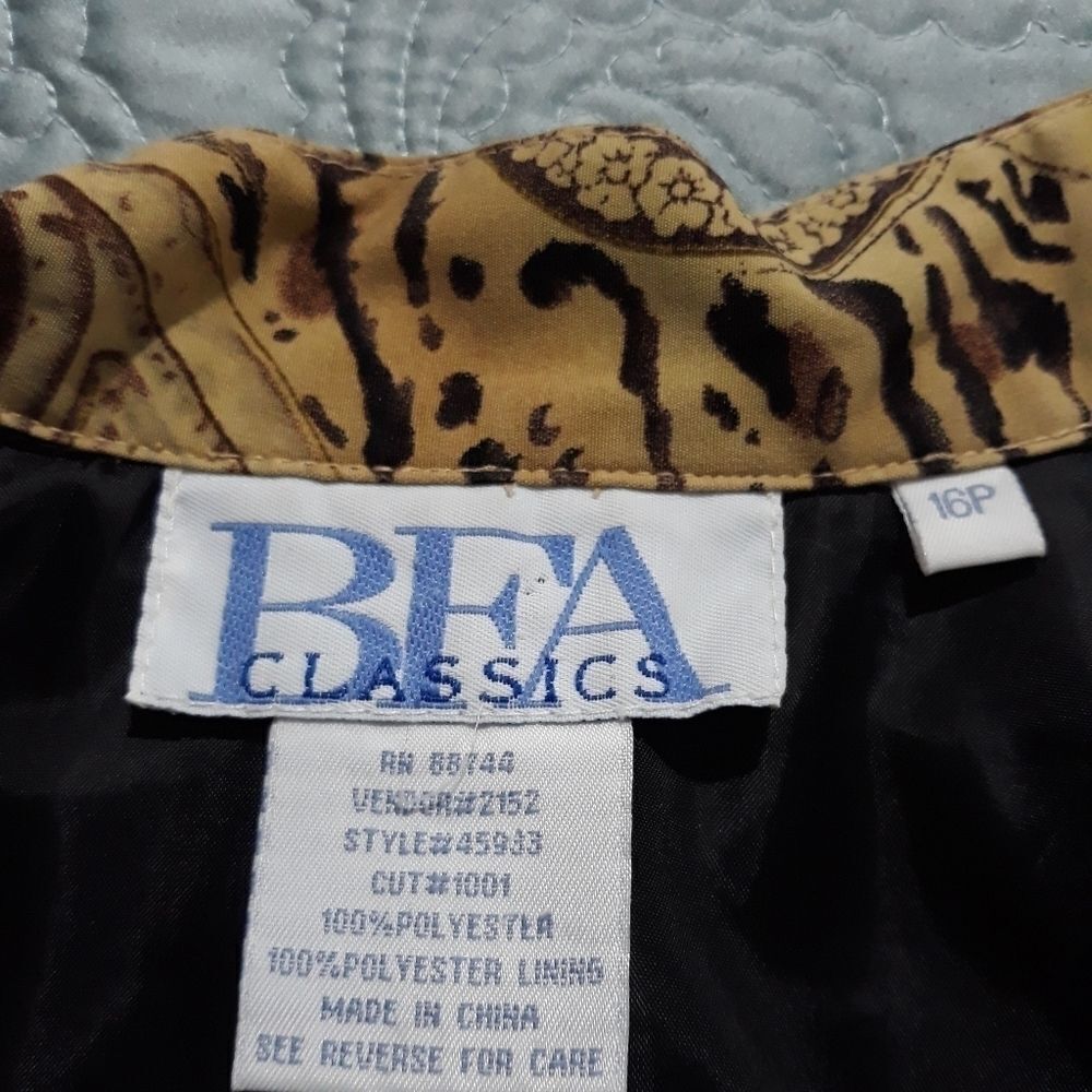 Vintage BFA Classic Plus Paisley Animal Print Long Sleeve Open Blazer Si… - Picture 13 of 15